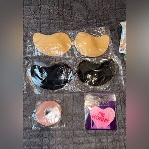 Adhesive Nipple Covers and Pasties Set
